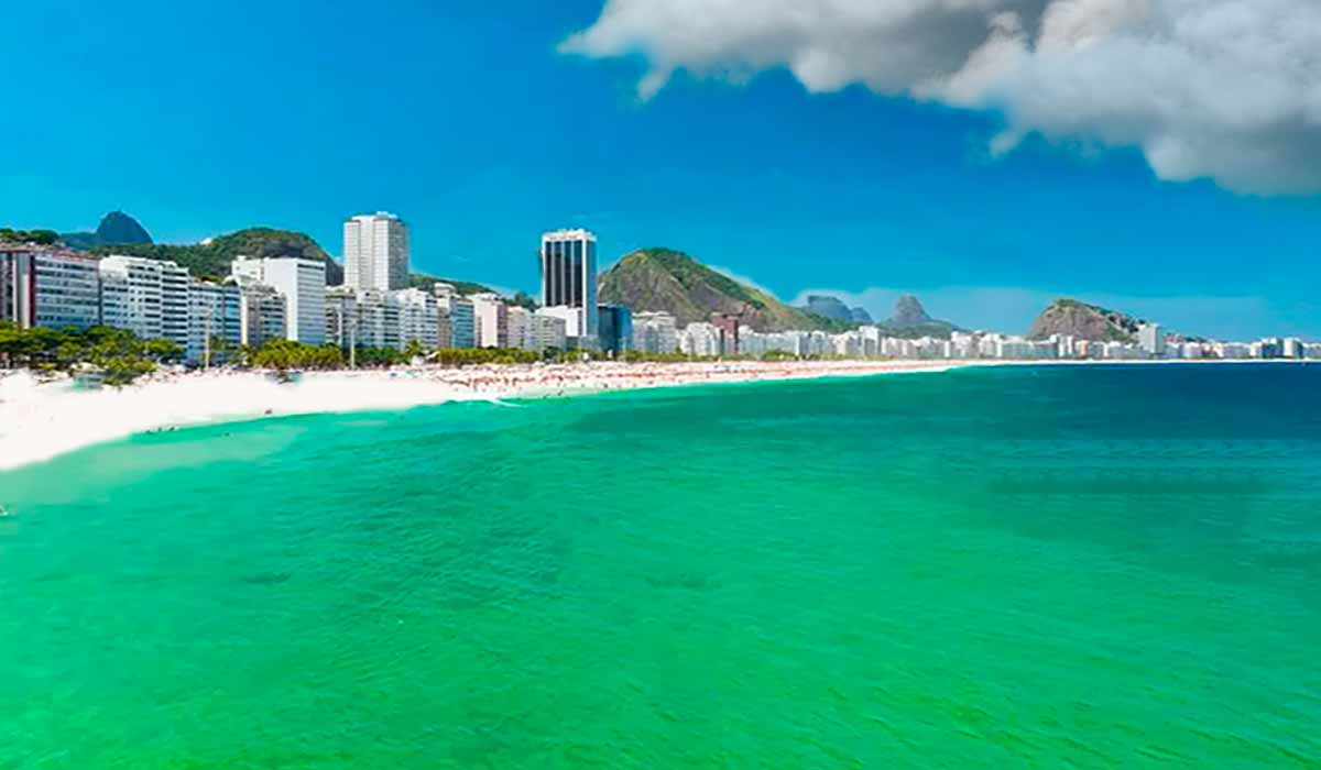 Voos de carnaval 2023 em promoção para São Paulo e Rio.